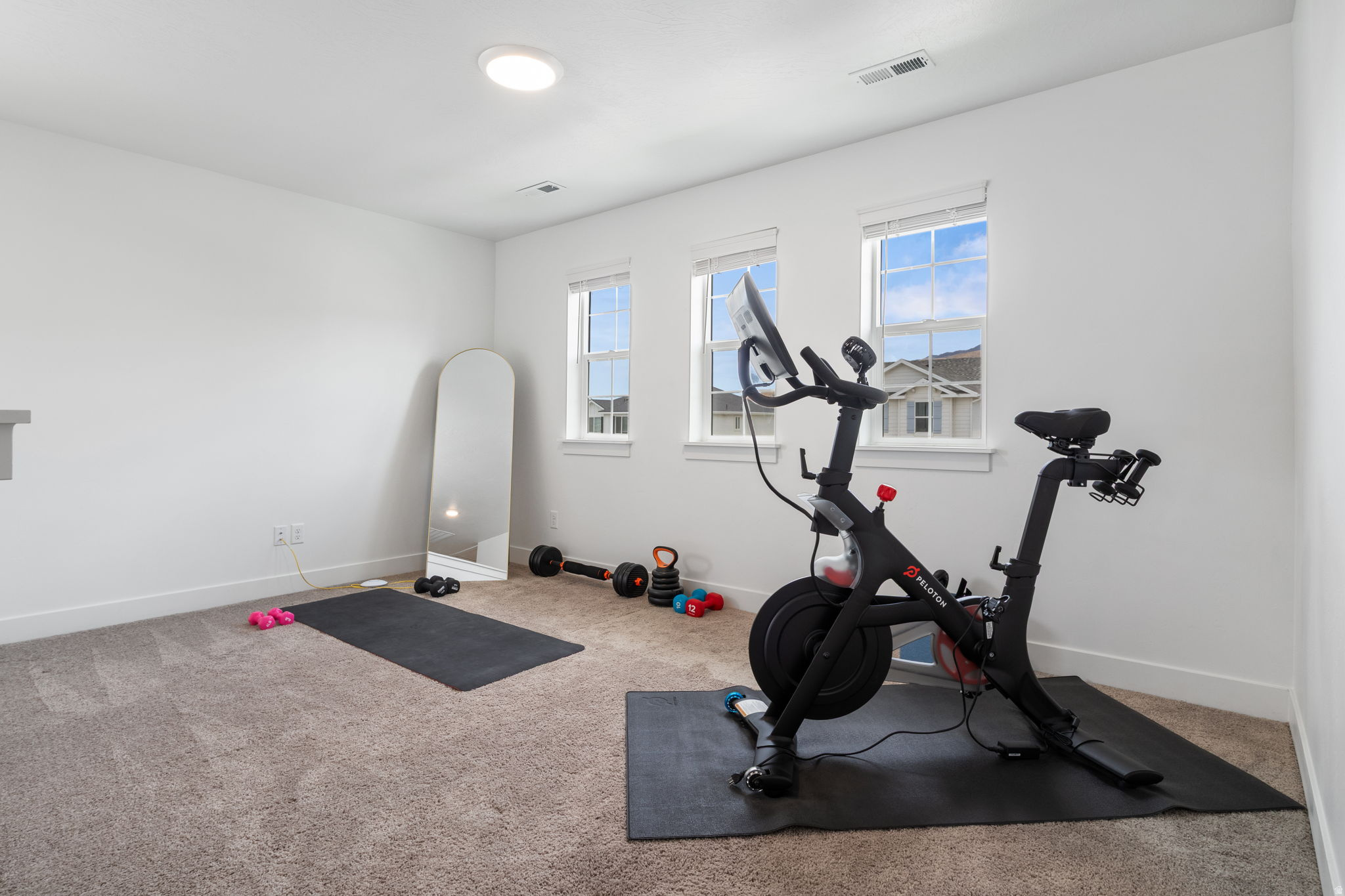 SILVERLAKE - Residential