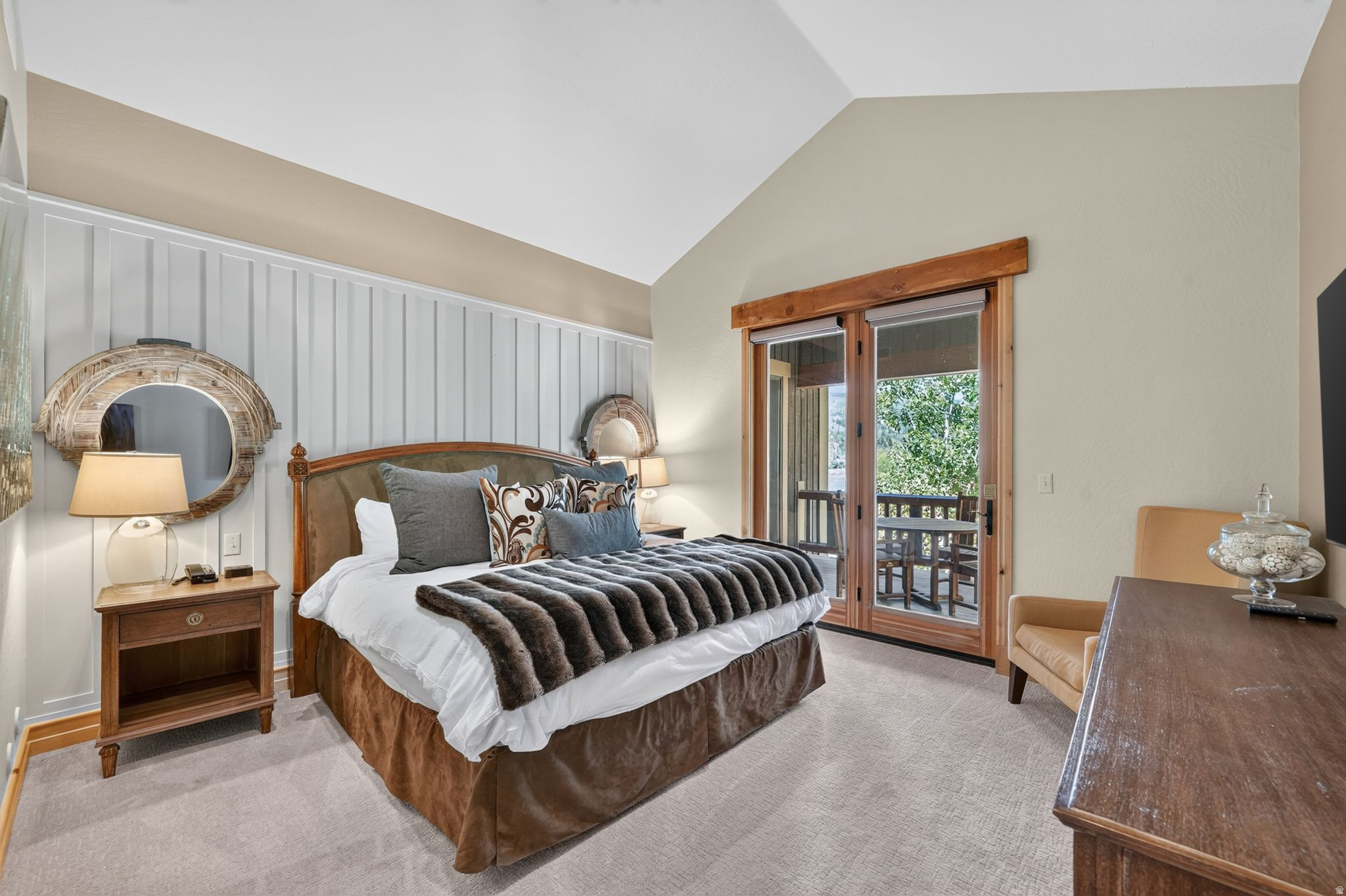 LODGES AT DEER VALLEY CONDOMINIUM - Residential