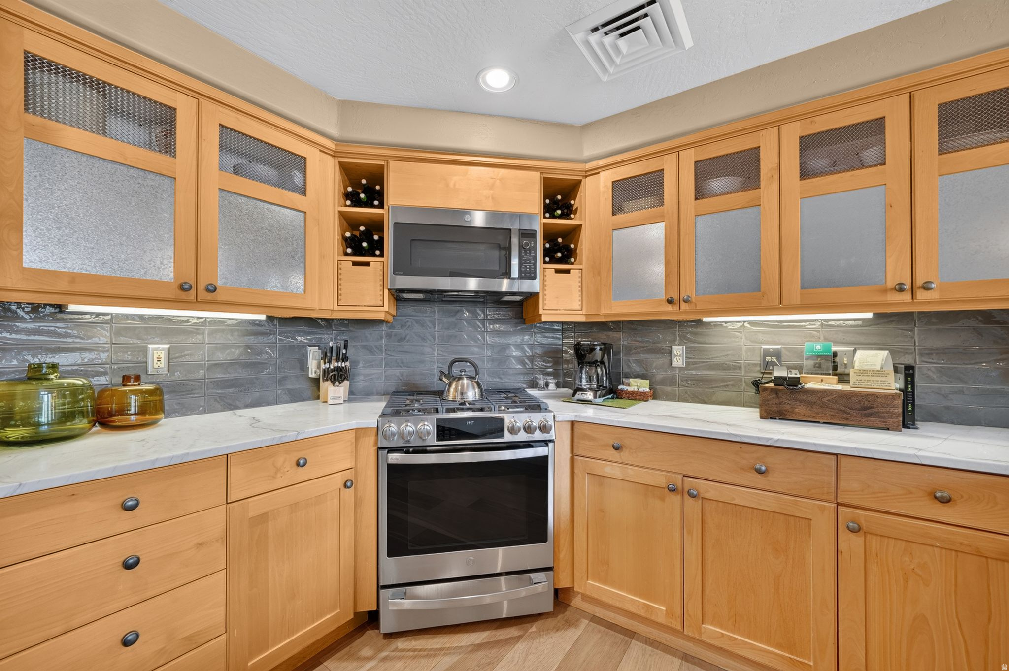 LODGES AT DEER VALLEY CONDOMINIUM - Residential