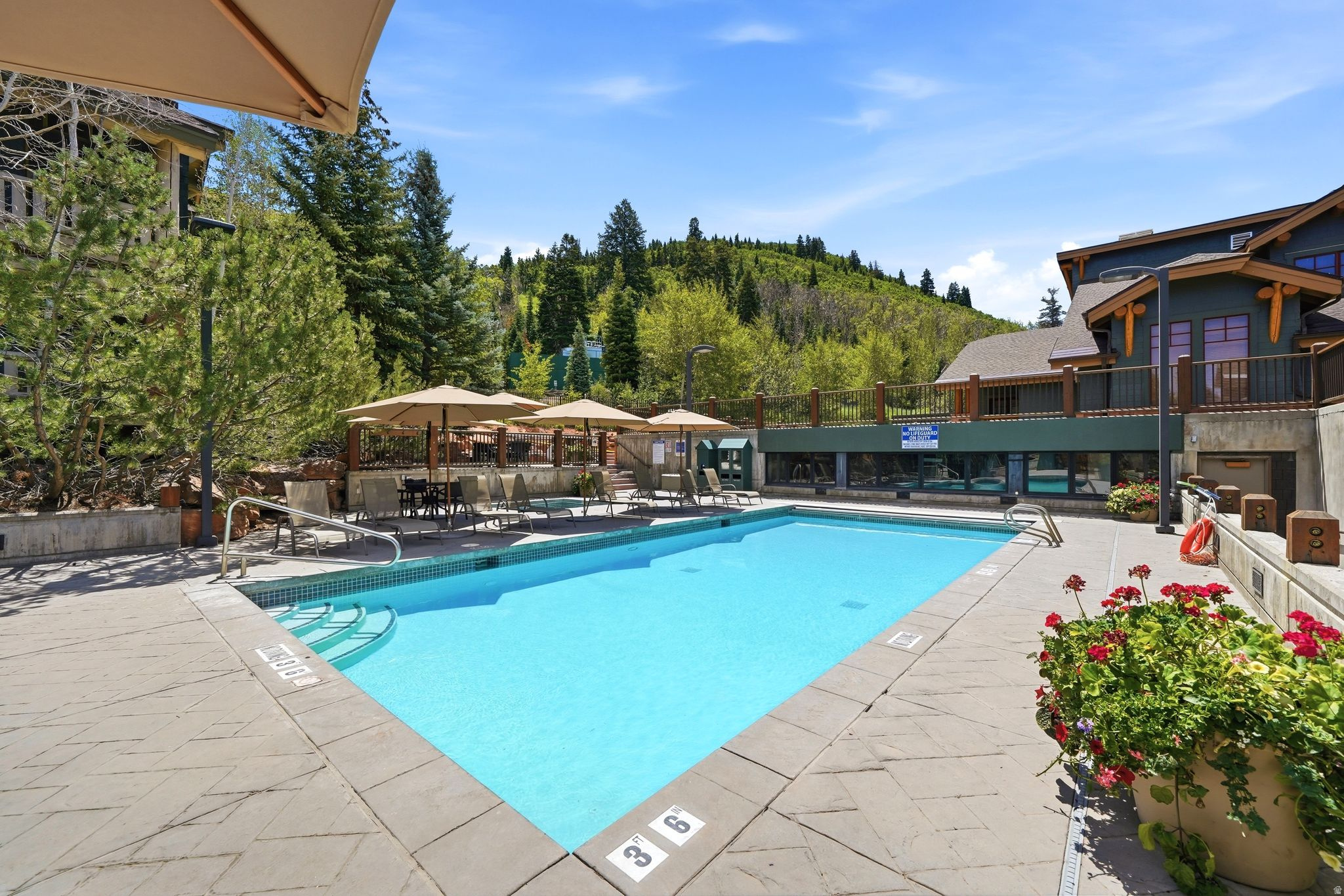 LODGES AT DEER VALLEY CONDOMINIUM - Residential