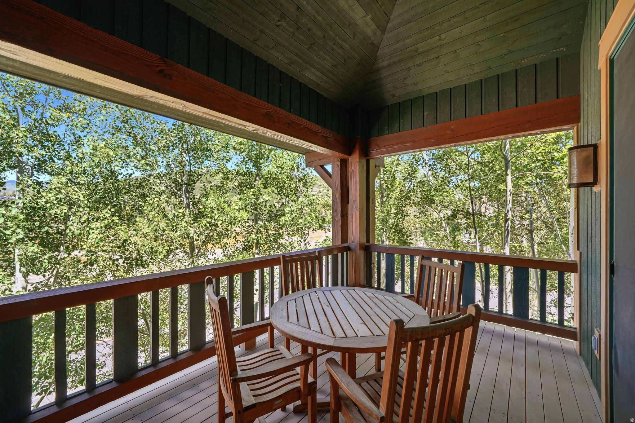 LODGES AT DEER VALLEY CONDOMINIUM - Residential