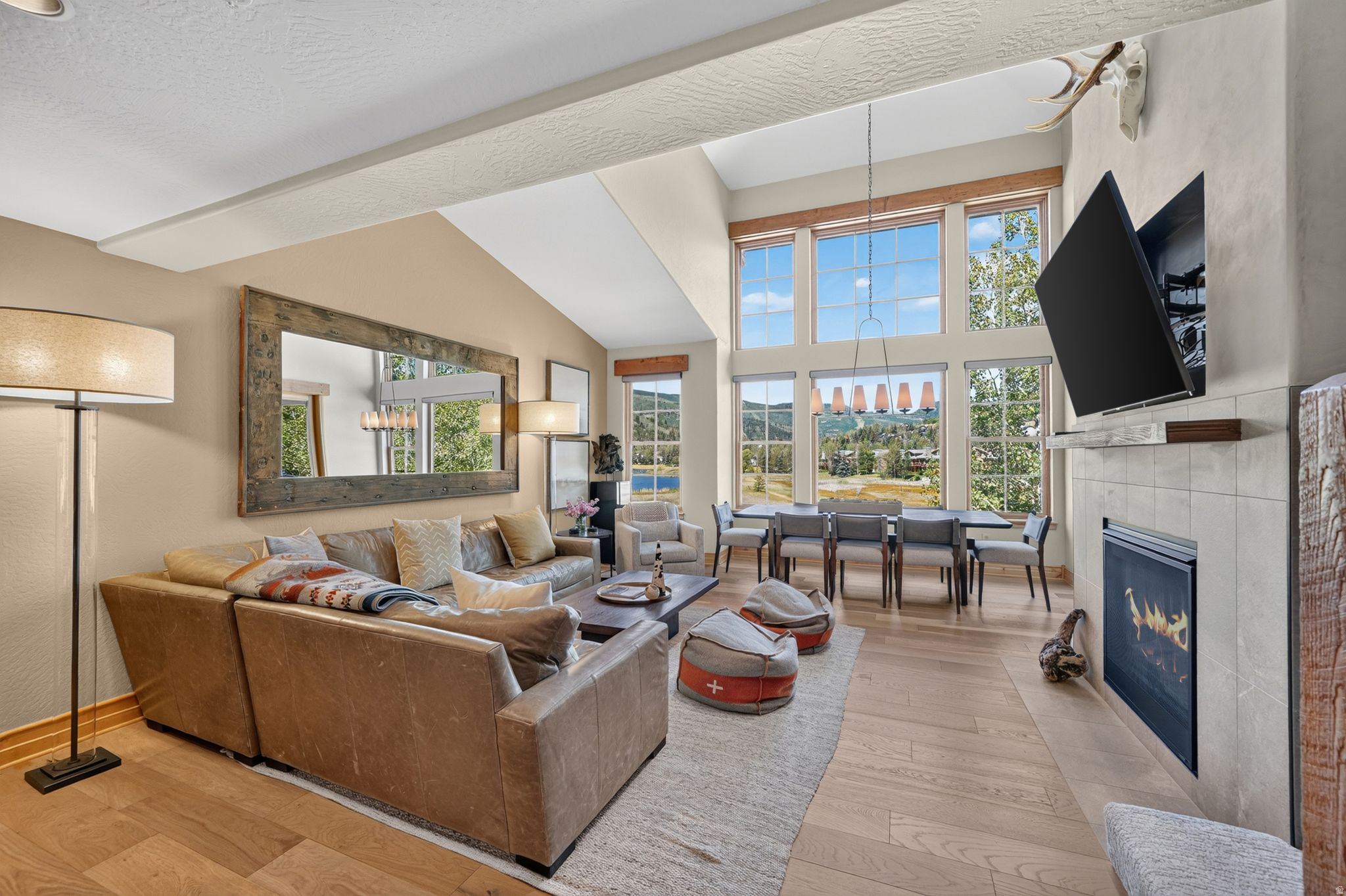 LODGES AT DEER VALLEY CONDOMINIUM - Residential