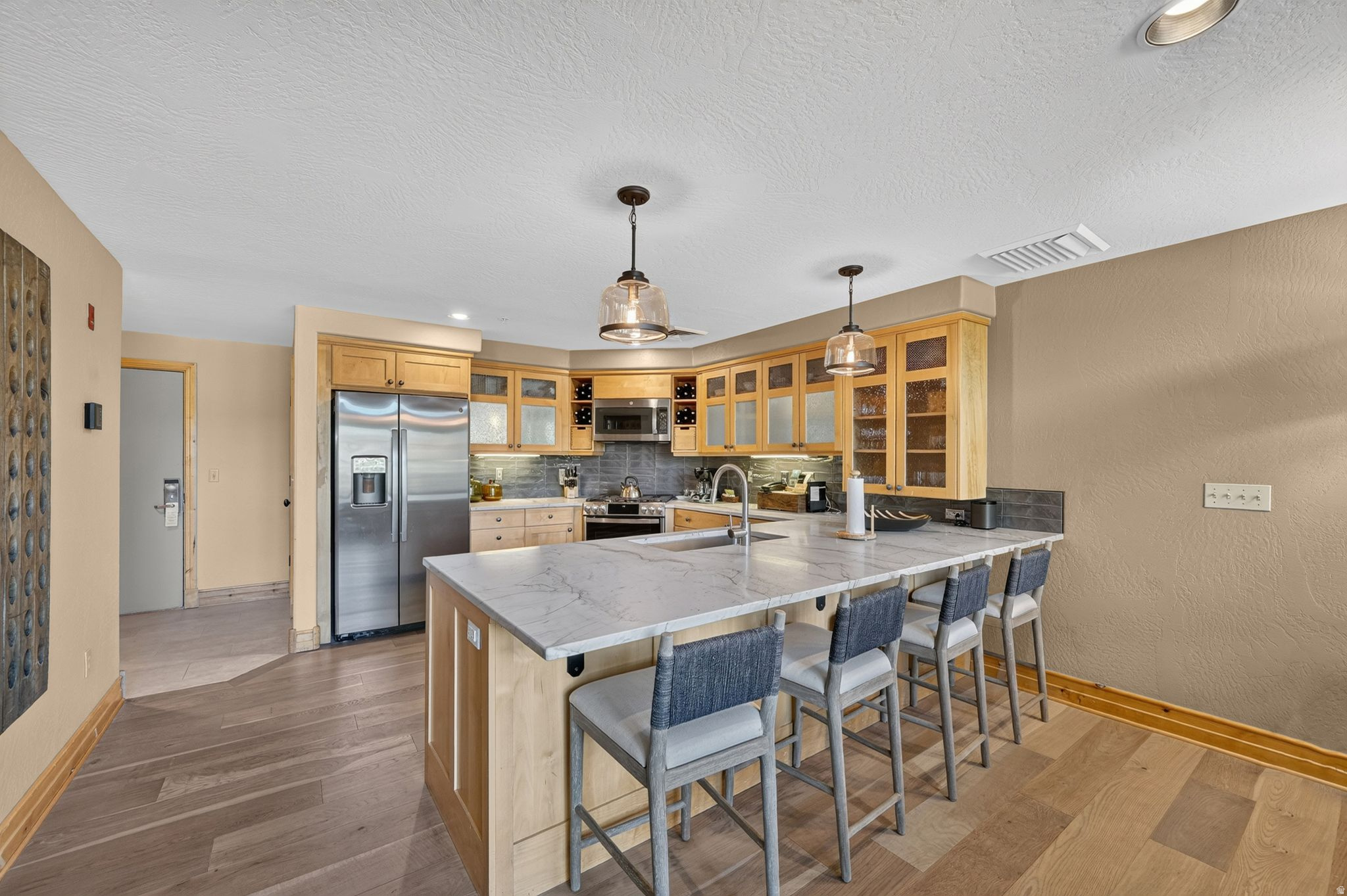 LODGES AT DEER VALLEY CONDOMINIUM - Residential