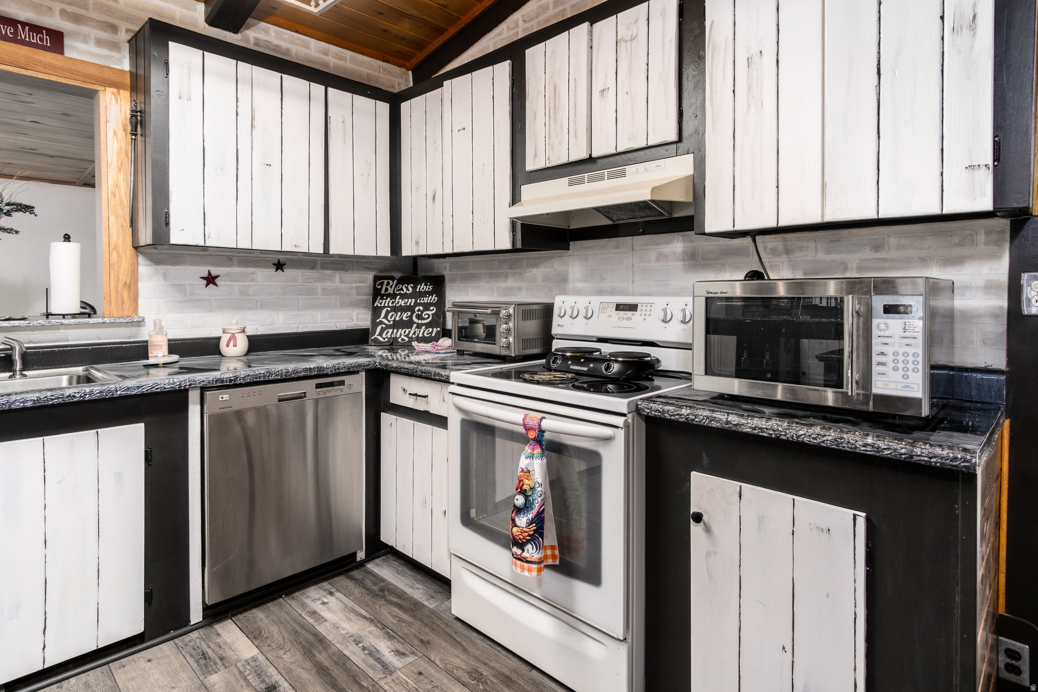 CEDAR MT 9-69W AND 69E - Residential