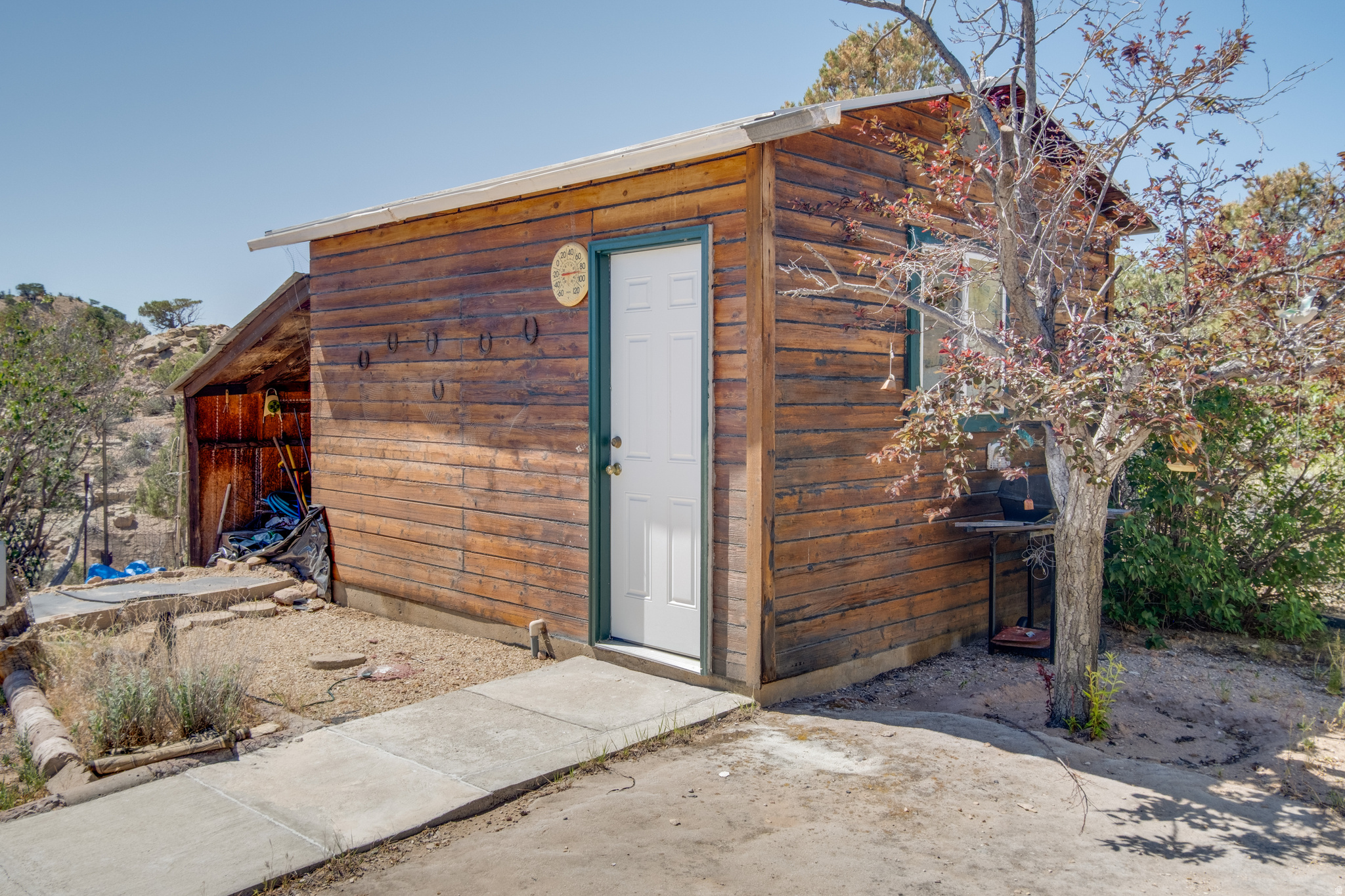 CEDAR MT 9-69W AND 69E - Residential