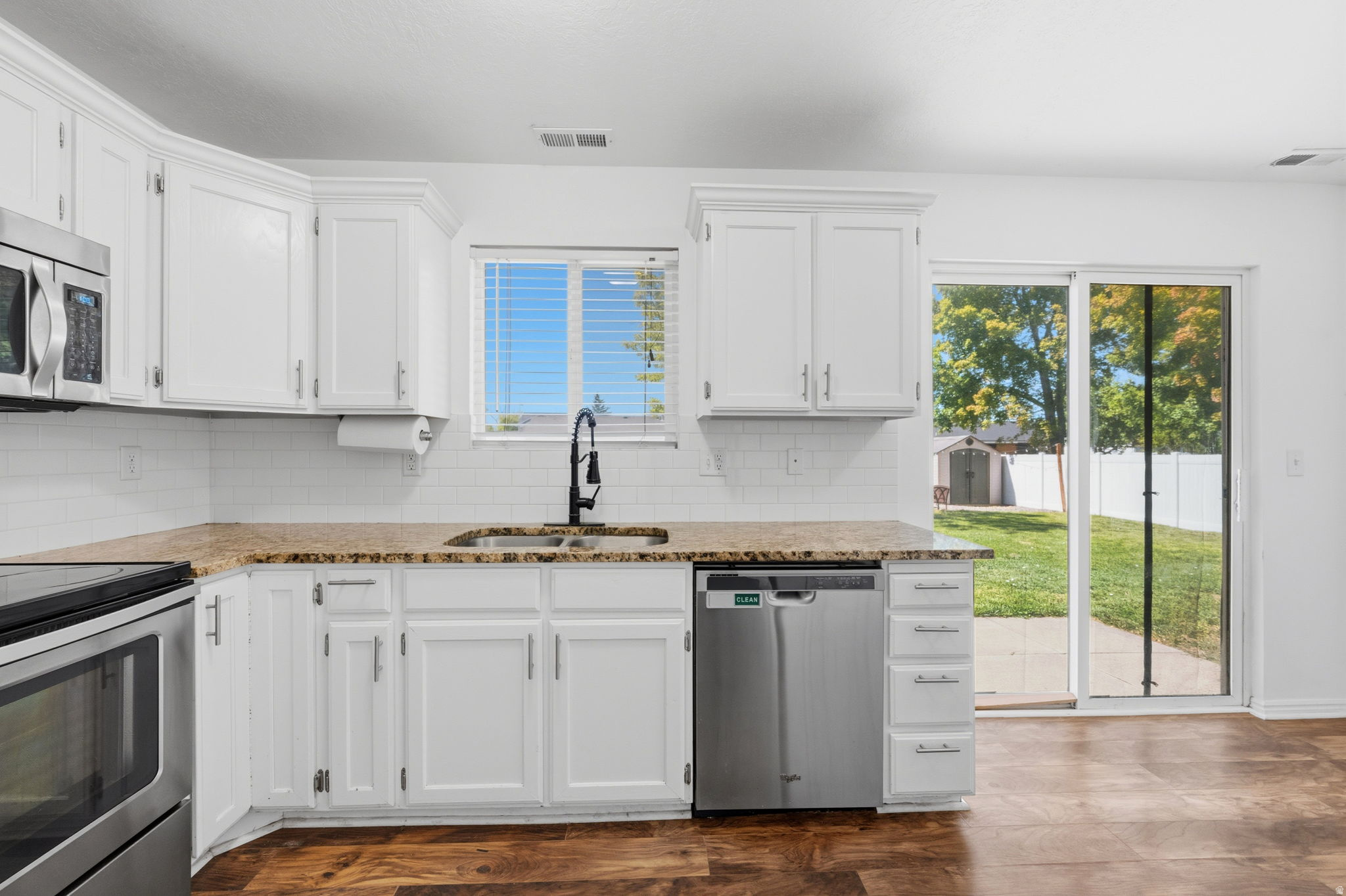 SCHORR ESTATES - Residential