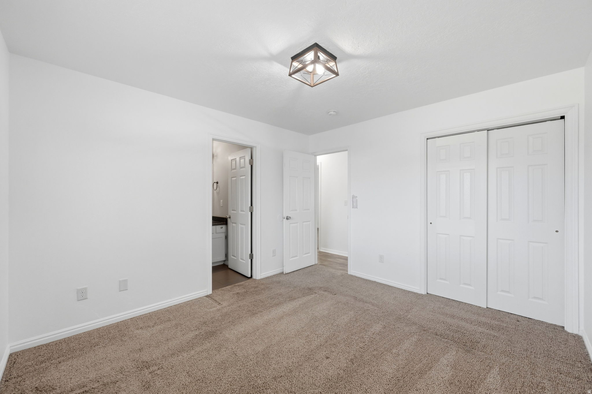 SCHORR ESTATES - Residential