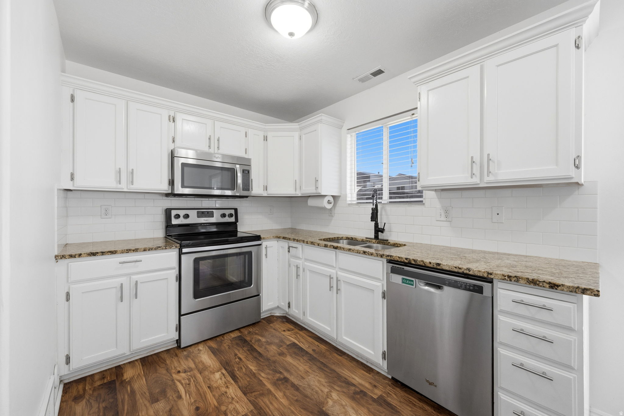 SCHORR ESTATES - Residential