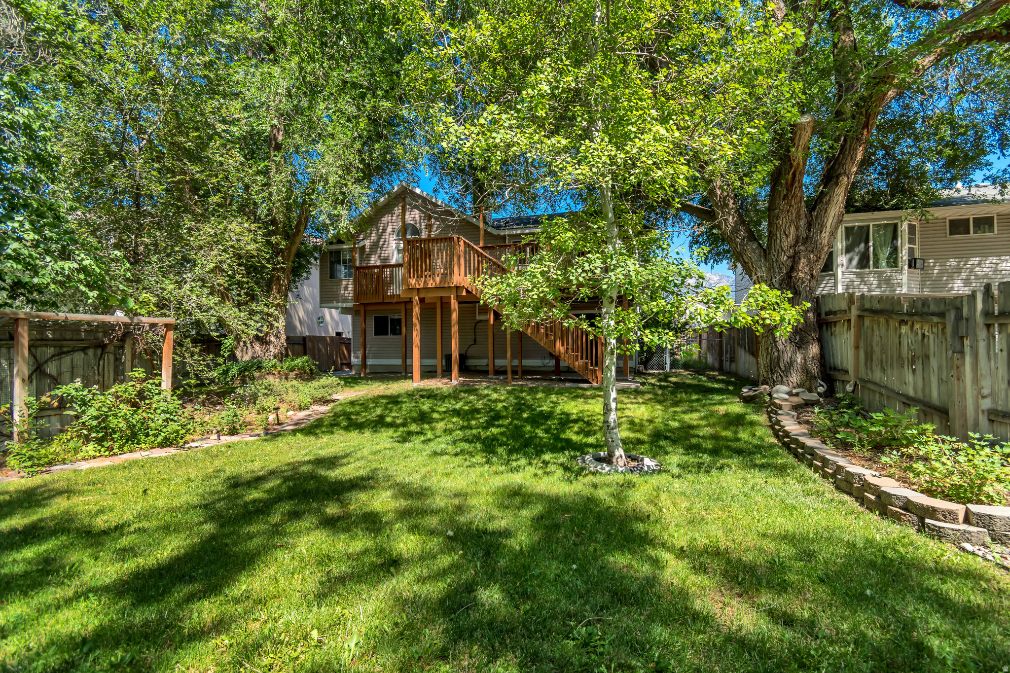 SANDY WOODS COVE - Residential