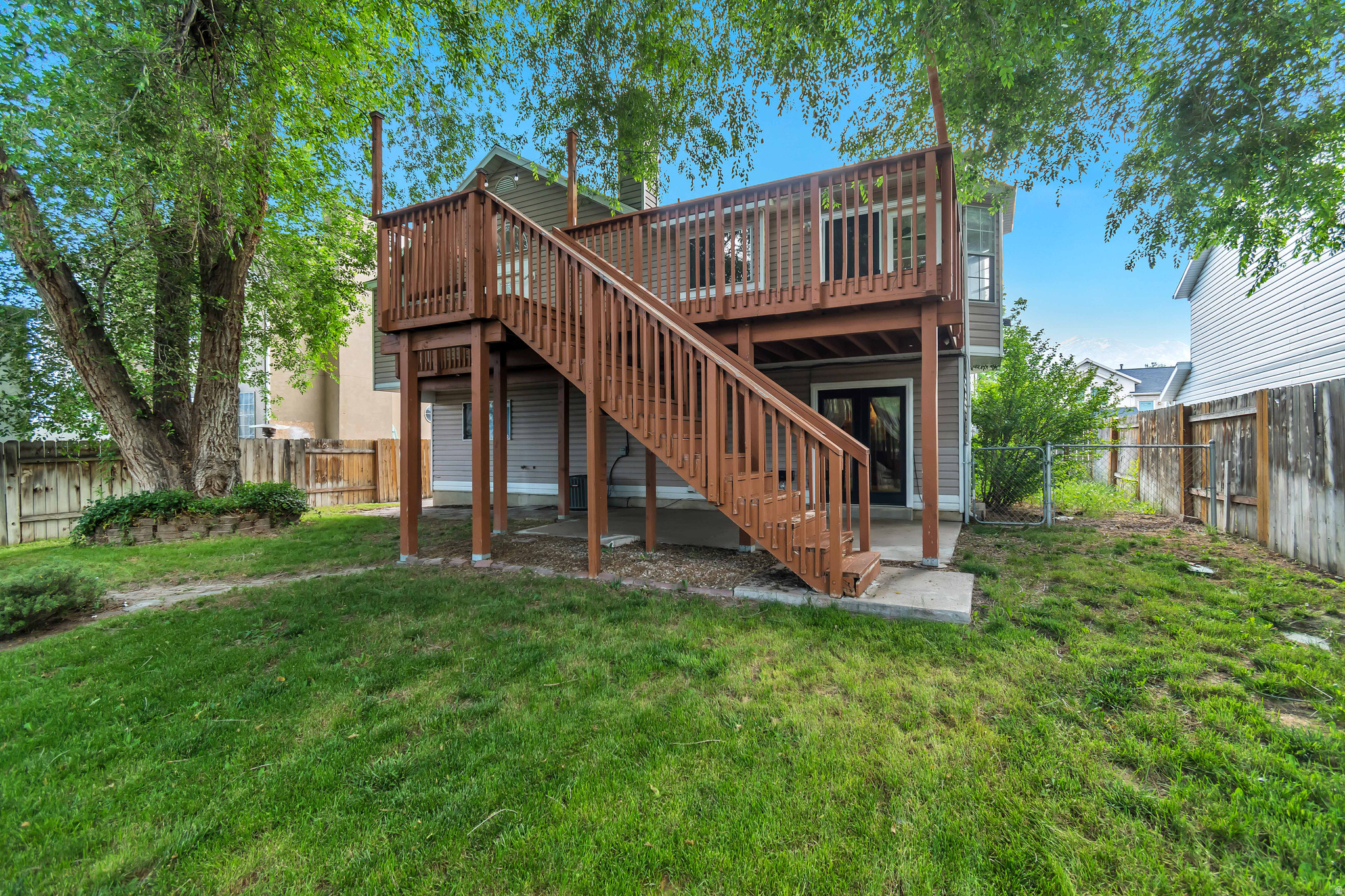 SANDY WOODS COVE - Residential