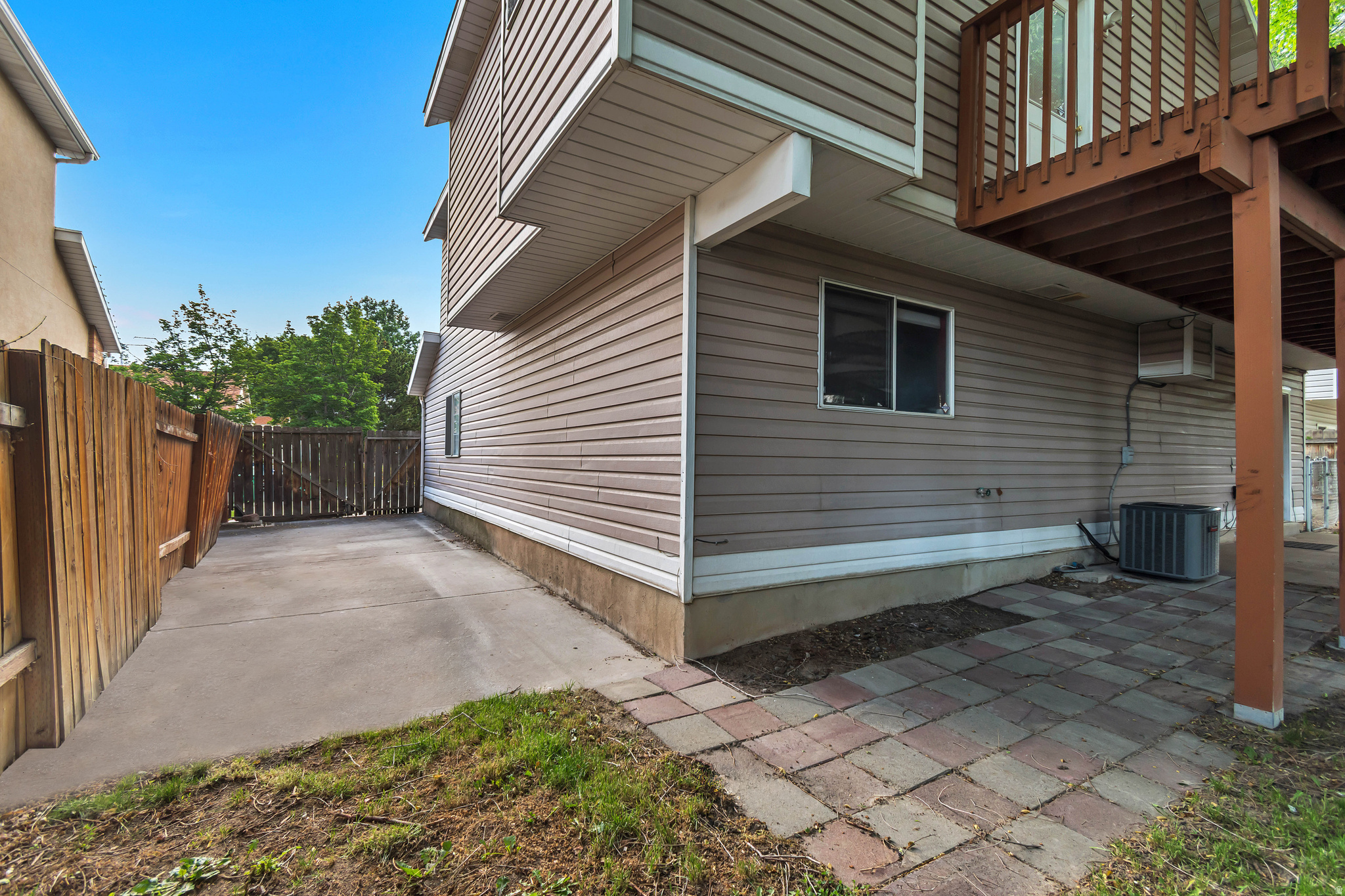 SANDY WOODS COVE - Residential