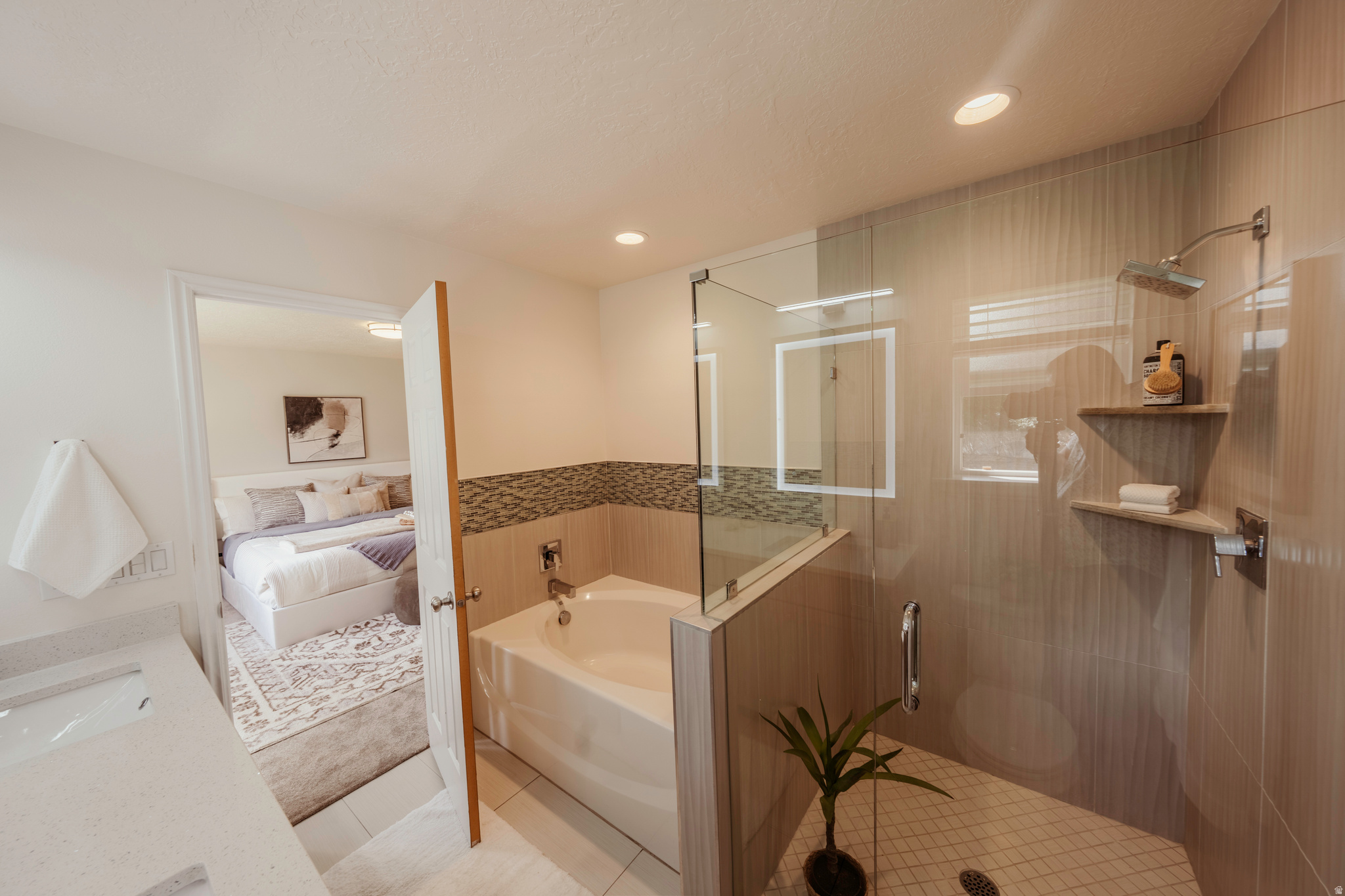RED PINES - Residential
