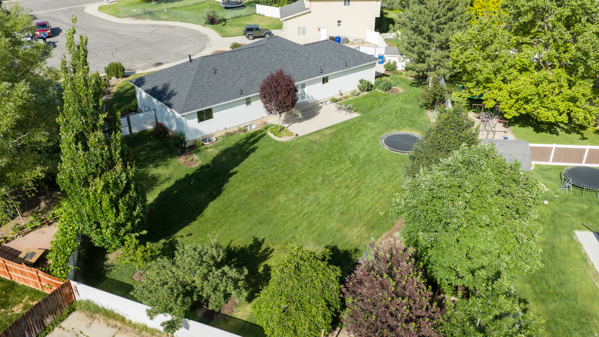 RED PINES - Residential