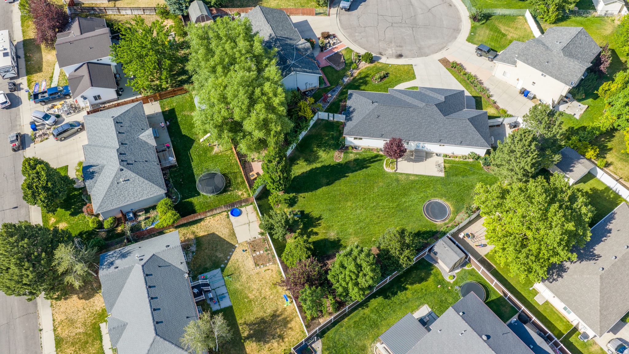 RED PINES - Residential