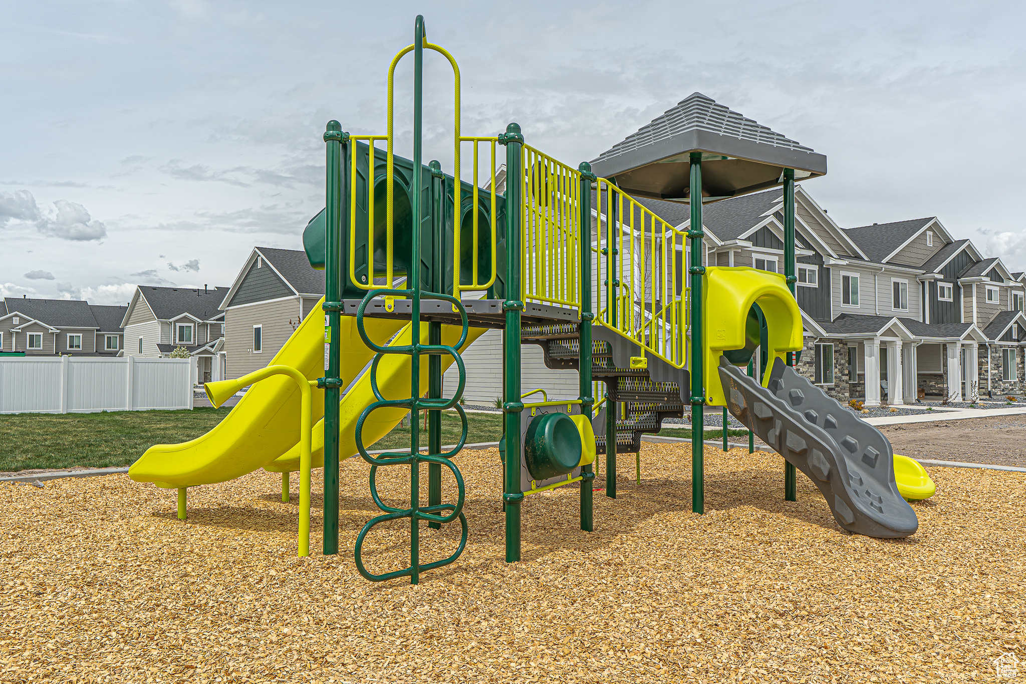 FIREFLY ESTATES - Residential