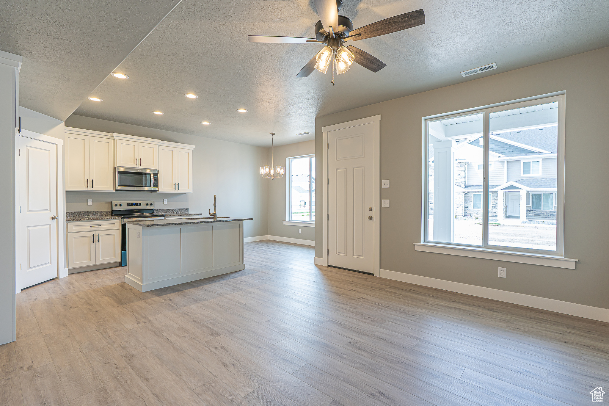 FIREFLY ESTATES - Residential