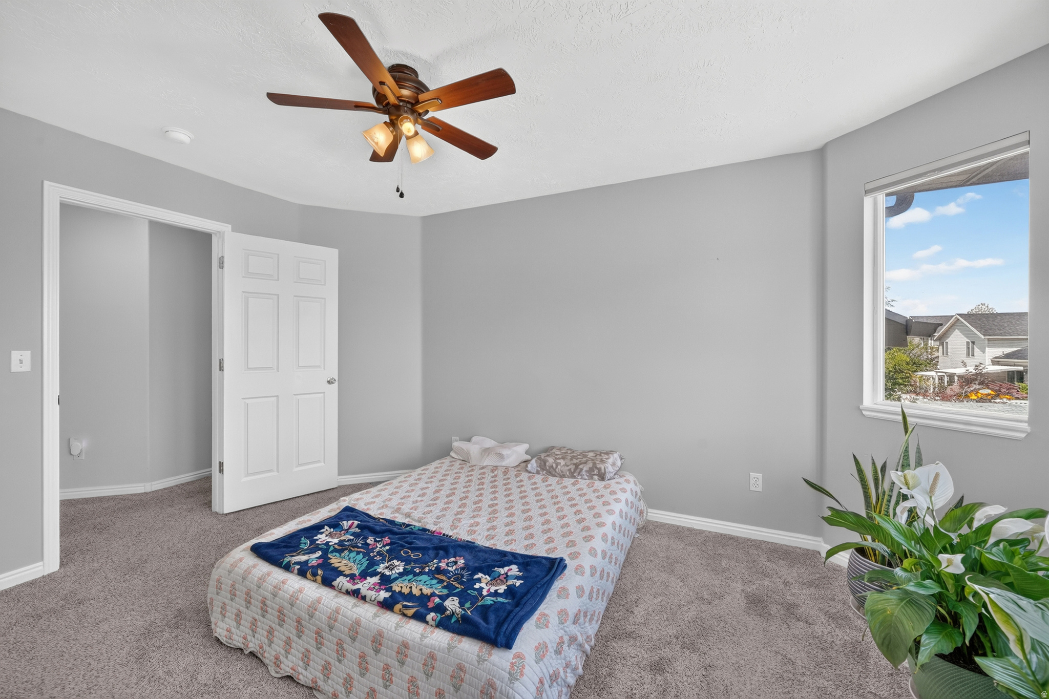 MEADOWS - Residential