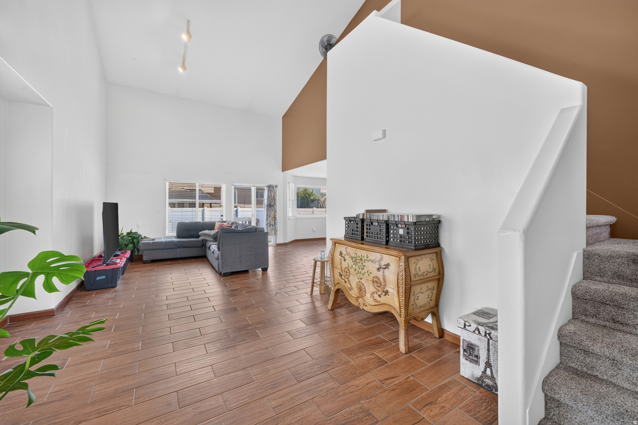 MEADOWS - Residential