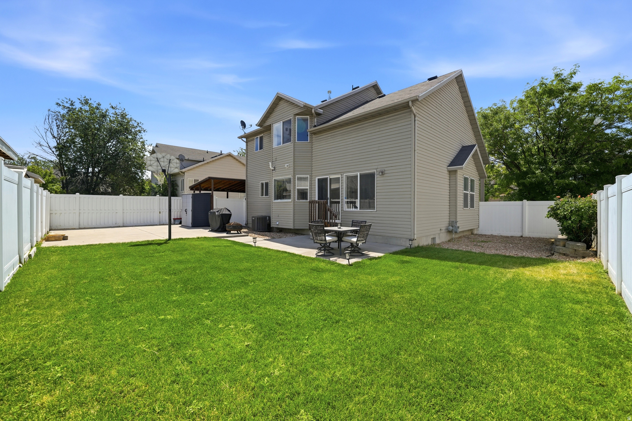 MEADOWS - Residential