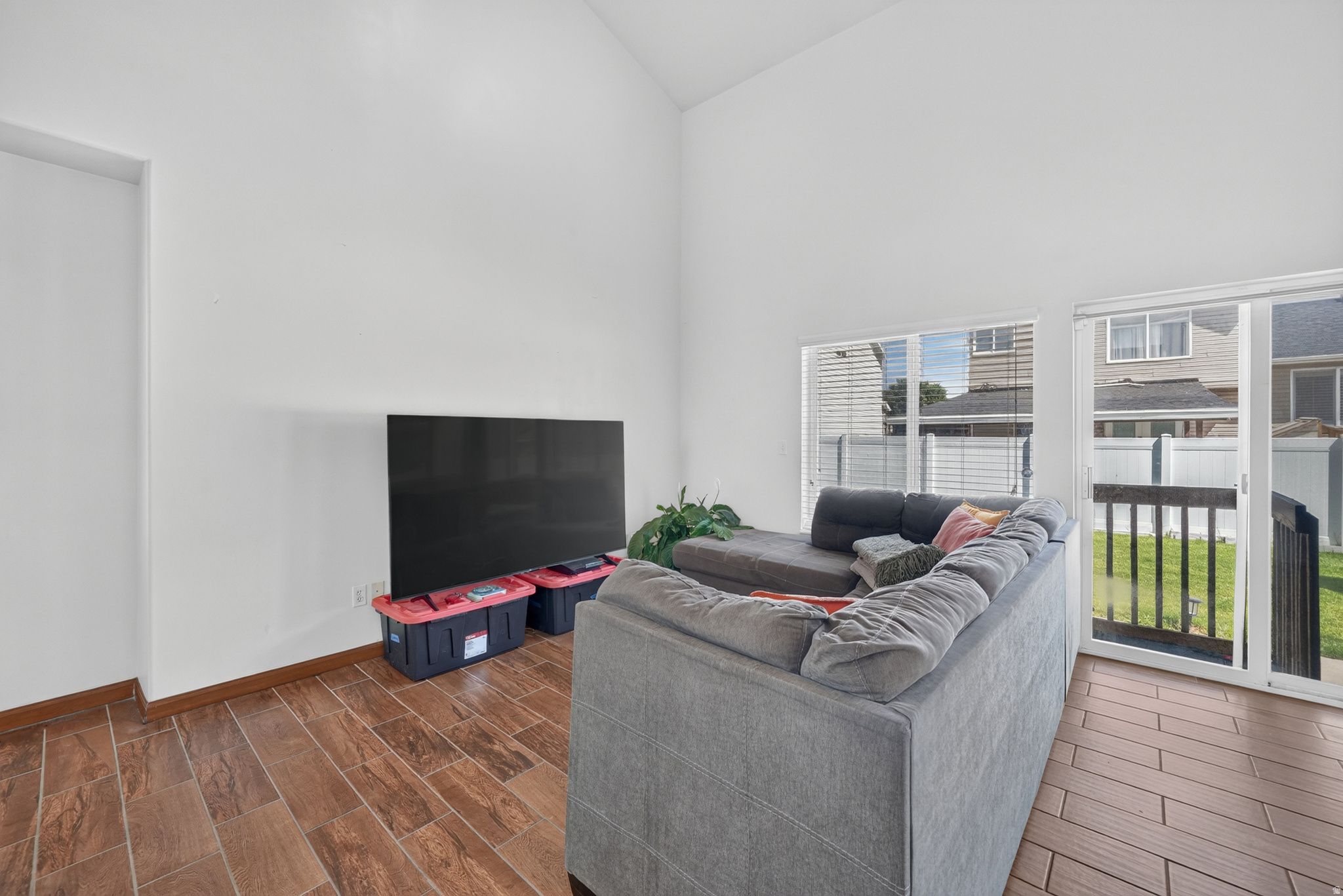 MEADOWS - Residential