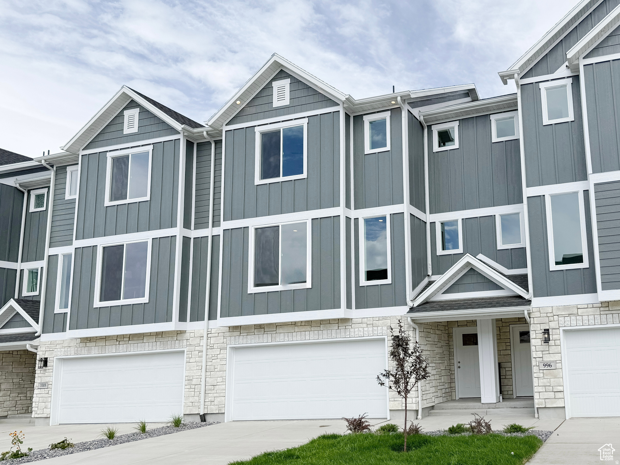 RIDGEVIEW - Residential