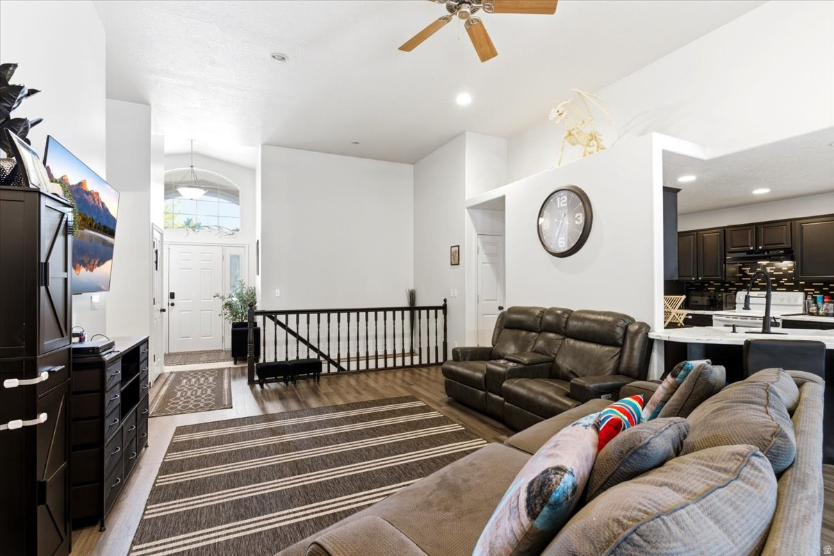 THE RIDGE - Residential