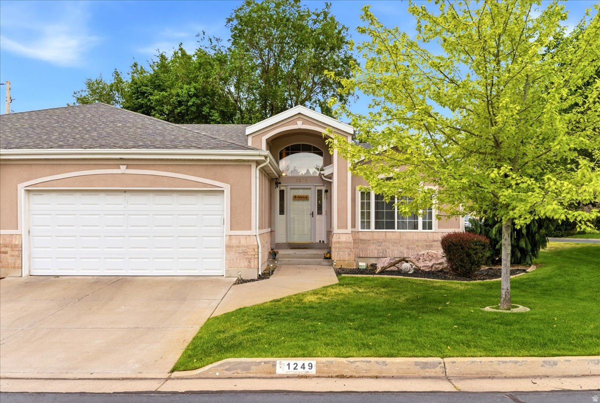 THE RIDGE - Residential