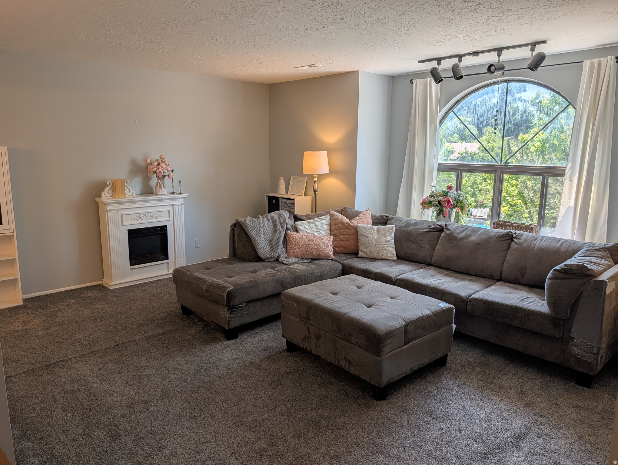 MILLSTONE MANOR - Residential
