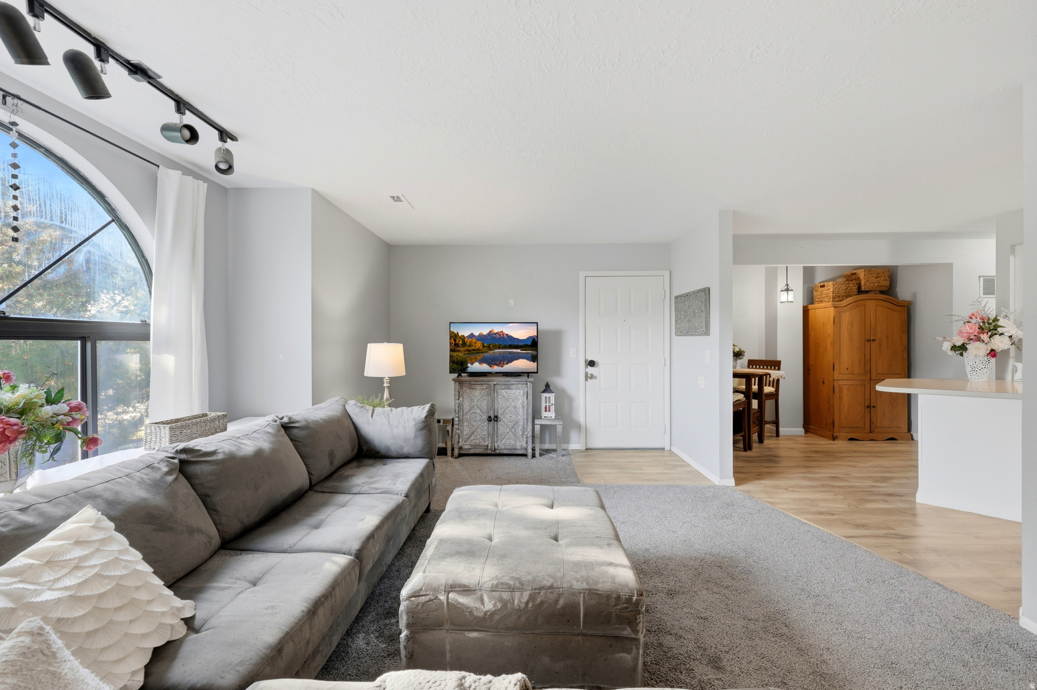 MILLSTONE MANOR - Residential