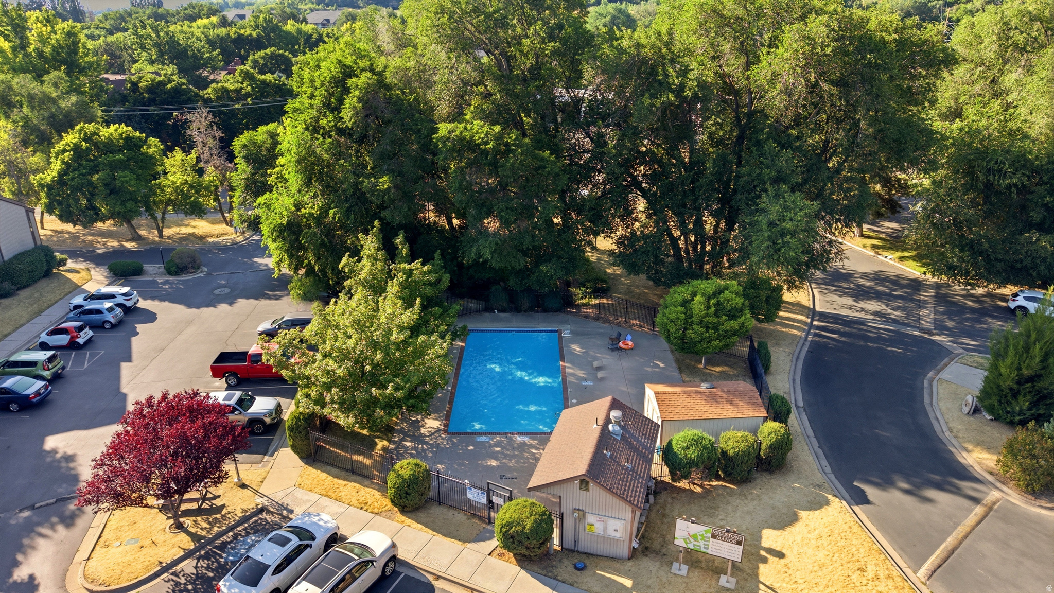 MILLSTONE MANOR - Residential