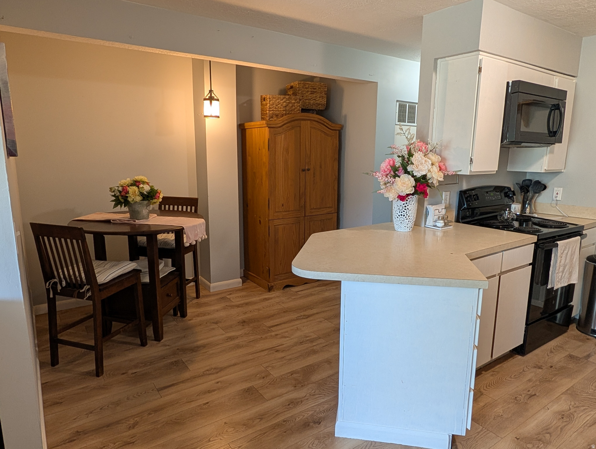 MILLSTONE MANOR - Residential