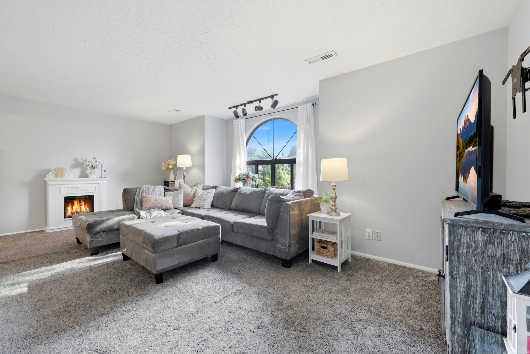 MILLSTONE MANOR - Residential