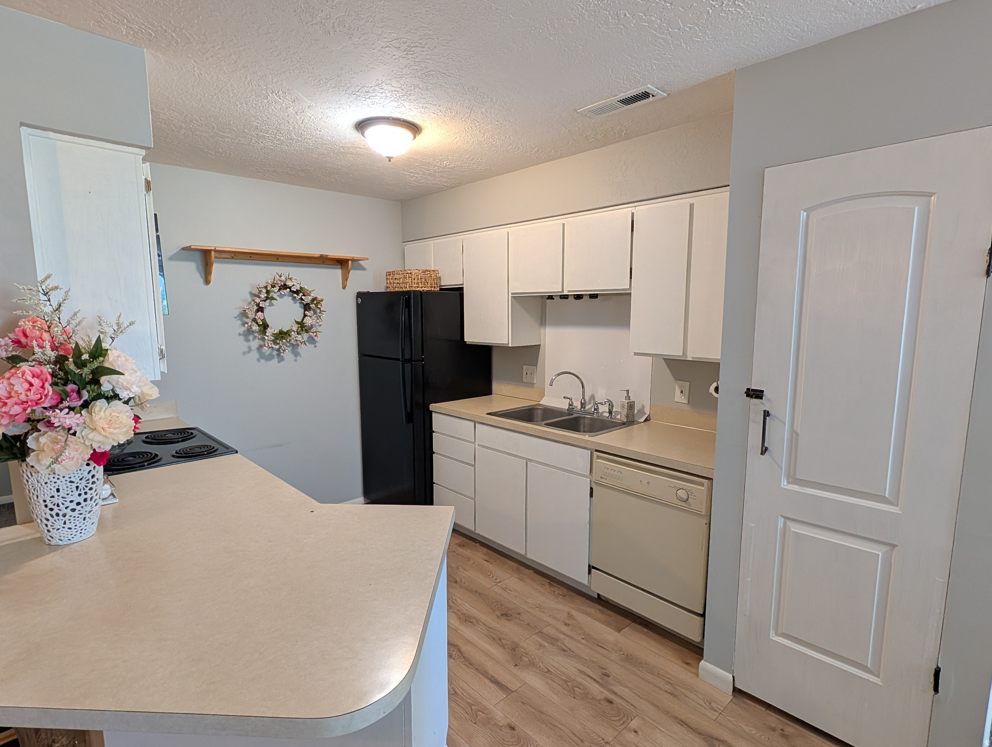 MILLSTONE MANOR - Residential