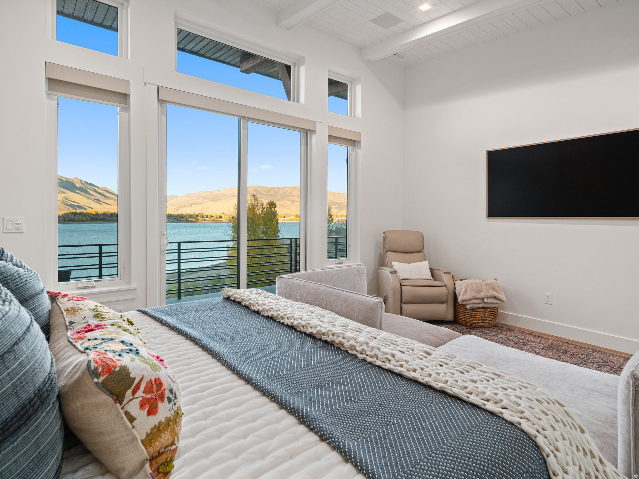 ESCAPE AT EDGEWATER - Residential