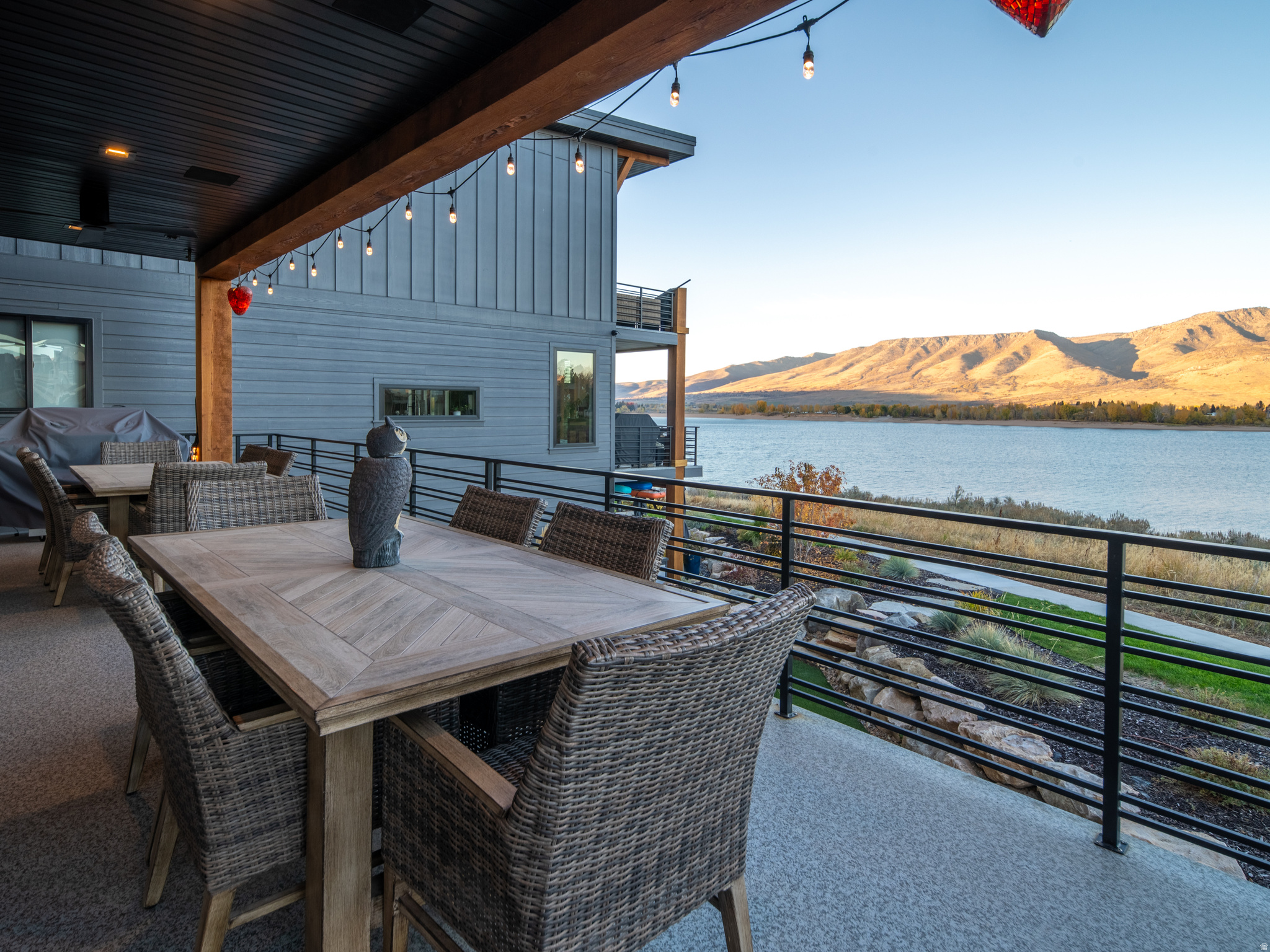 ESCAPE AT EDGEWATER - Residential