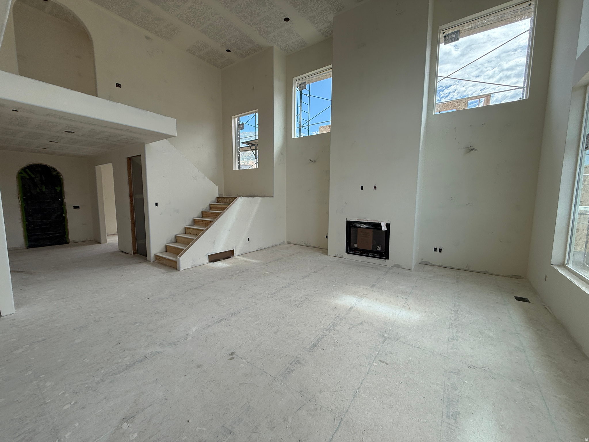 BELMONT EAST - Residential