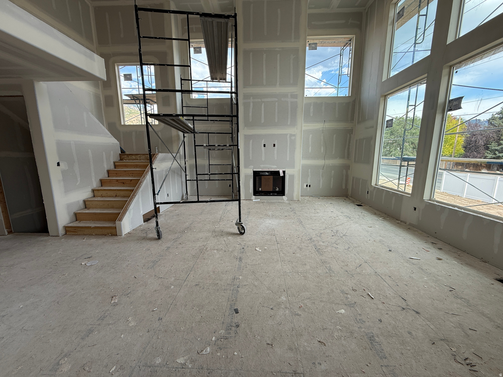 BELMONT EAST - Residential