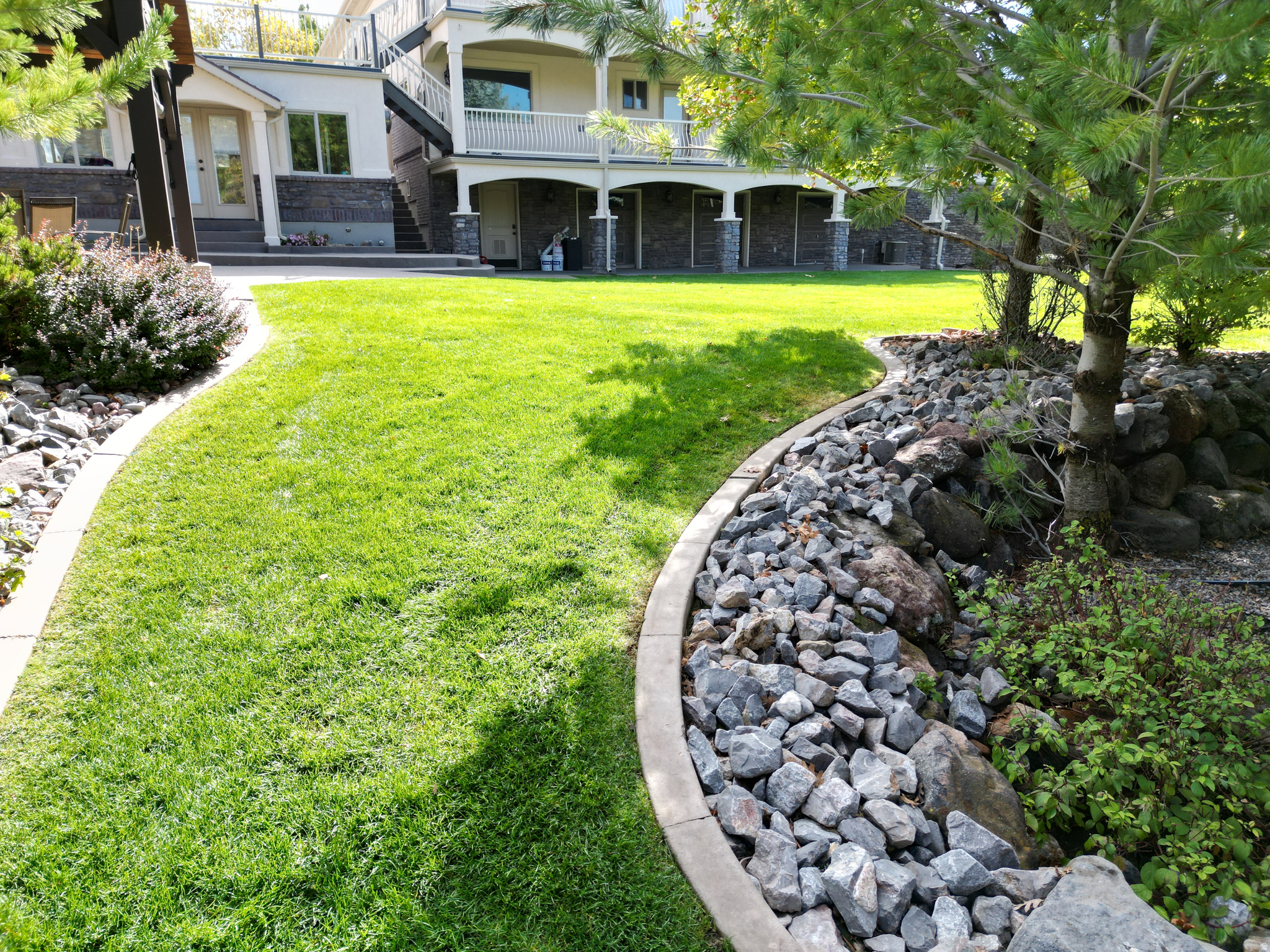 HOLLOW ESTATES - Residential
