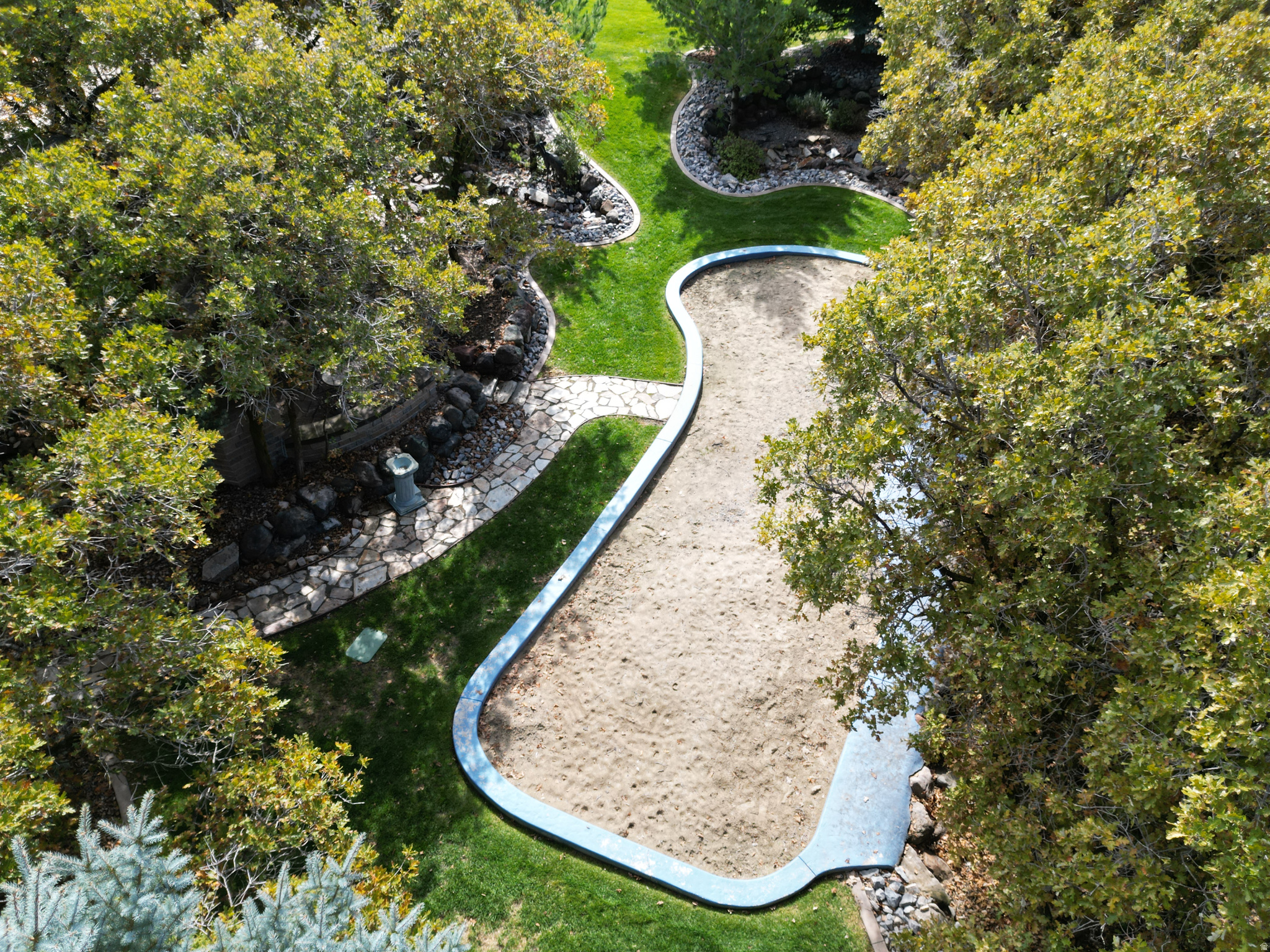 HOLLOW ESTATES - Residential