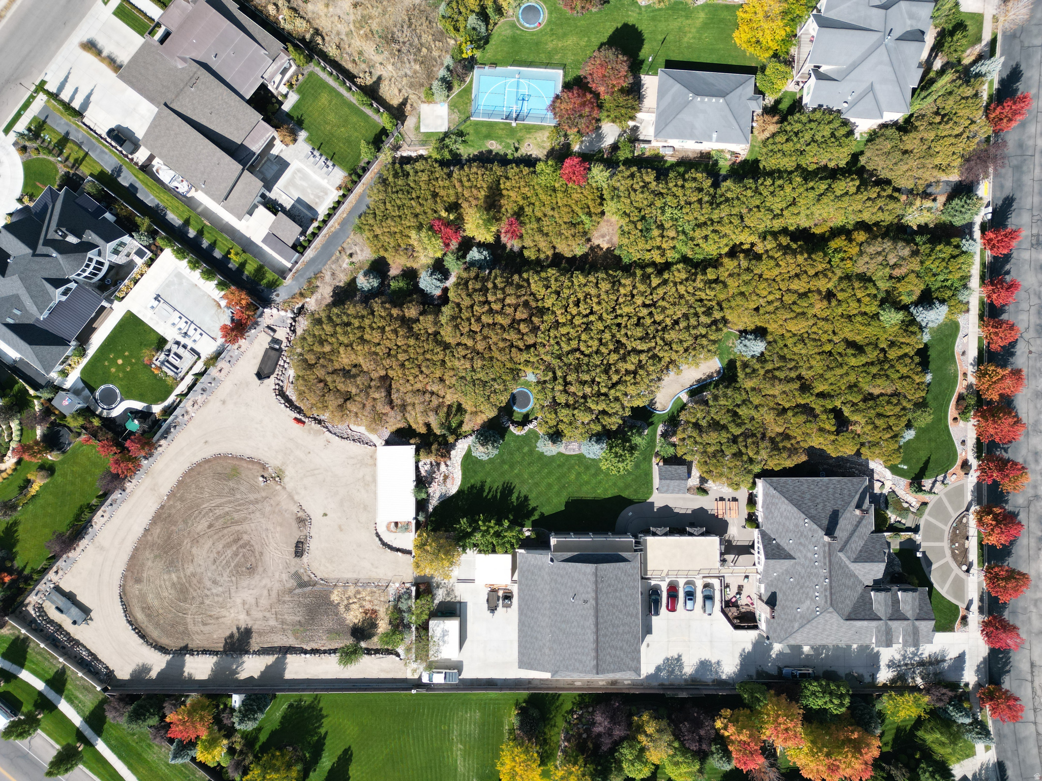 HOLLOW ESTATES - Residential