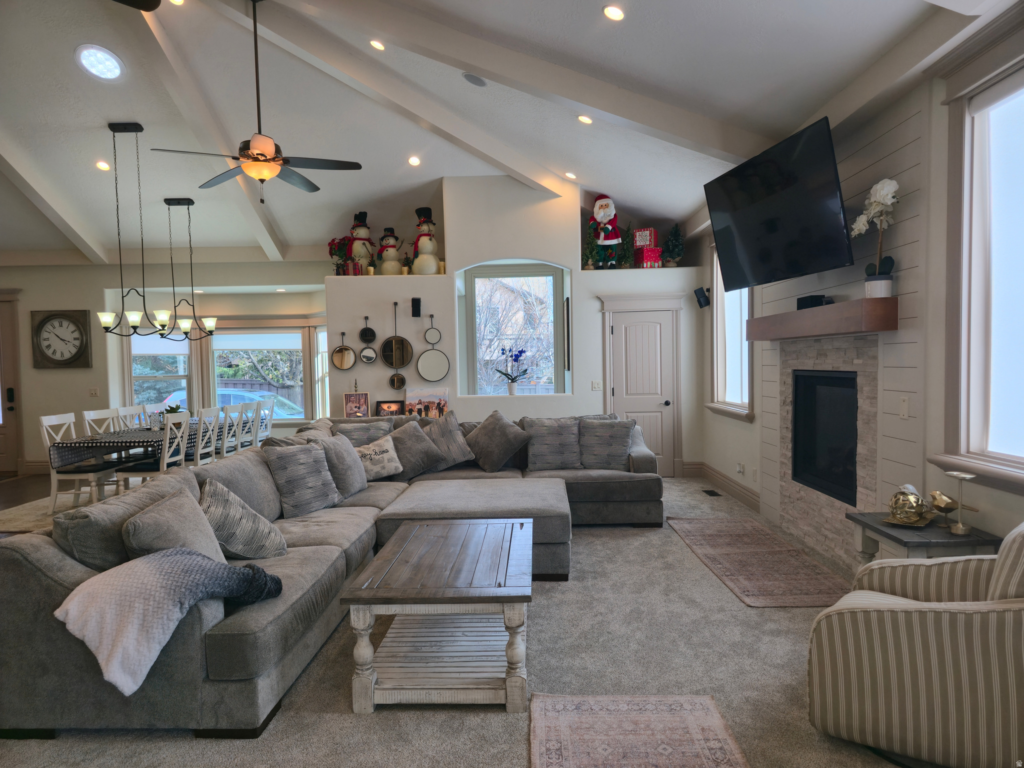 HOLLOW ESTATES - Residential