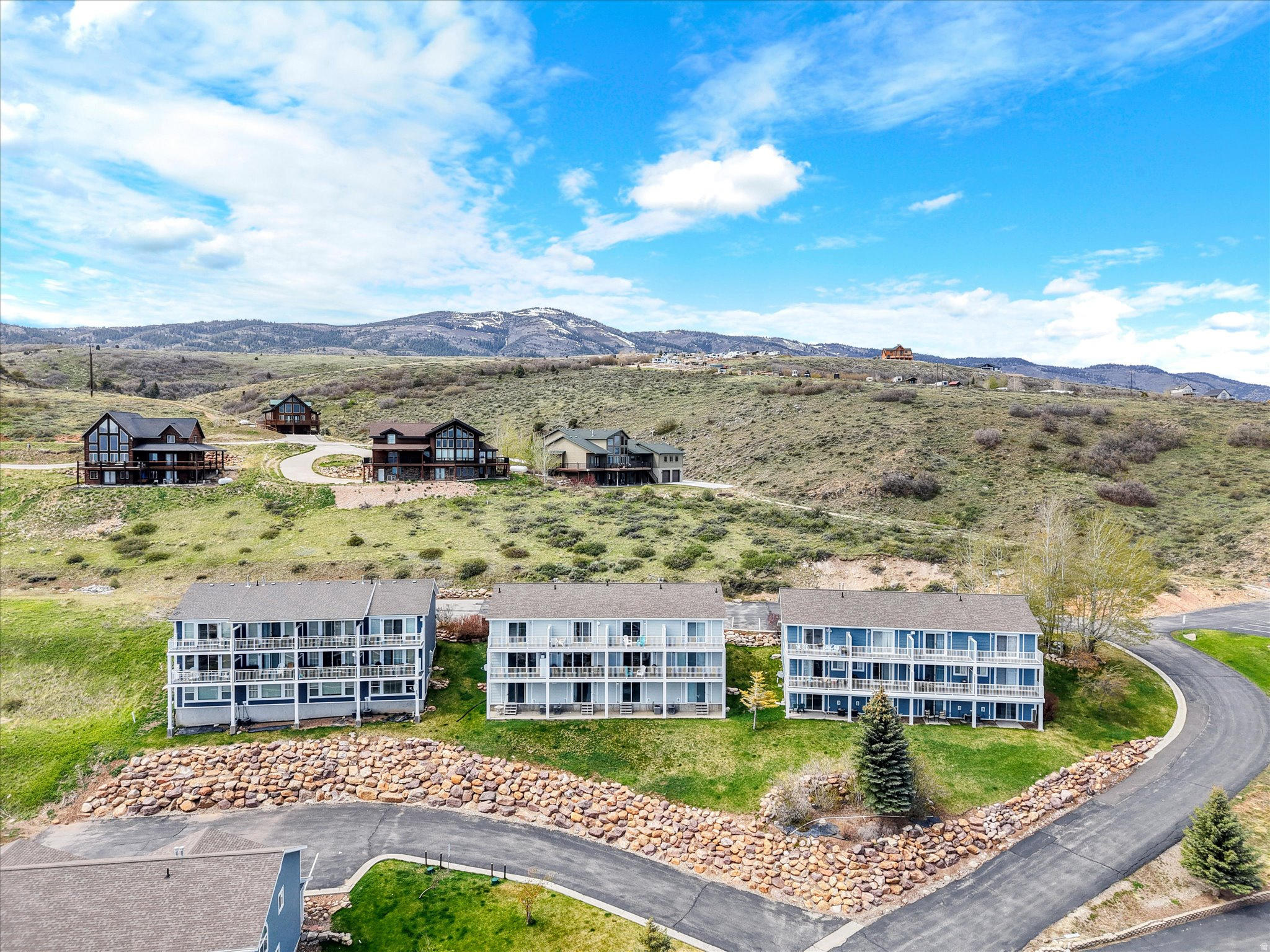 HARBOR VILLAGE - Residential