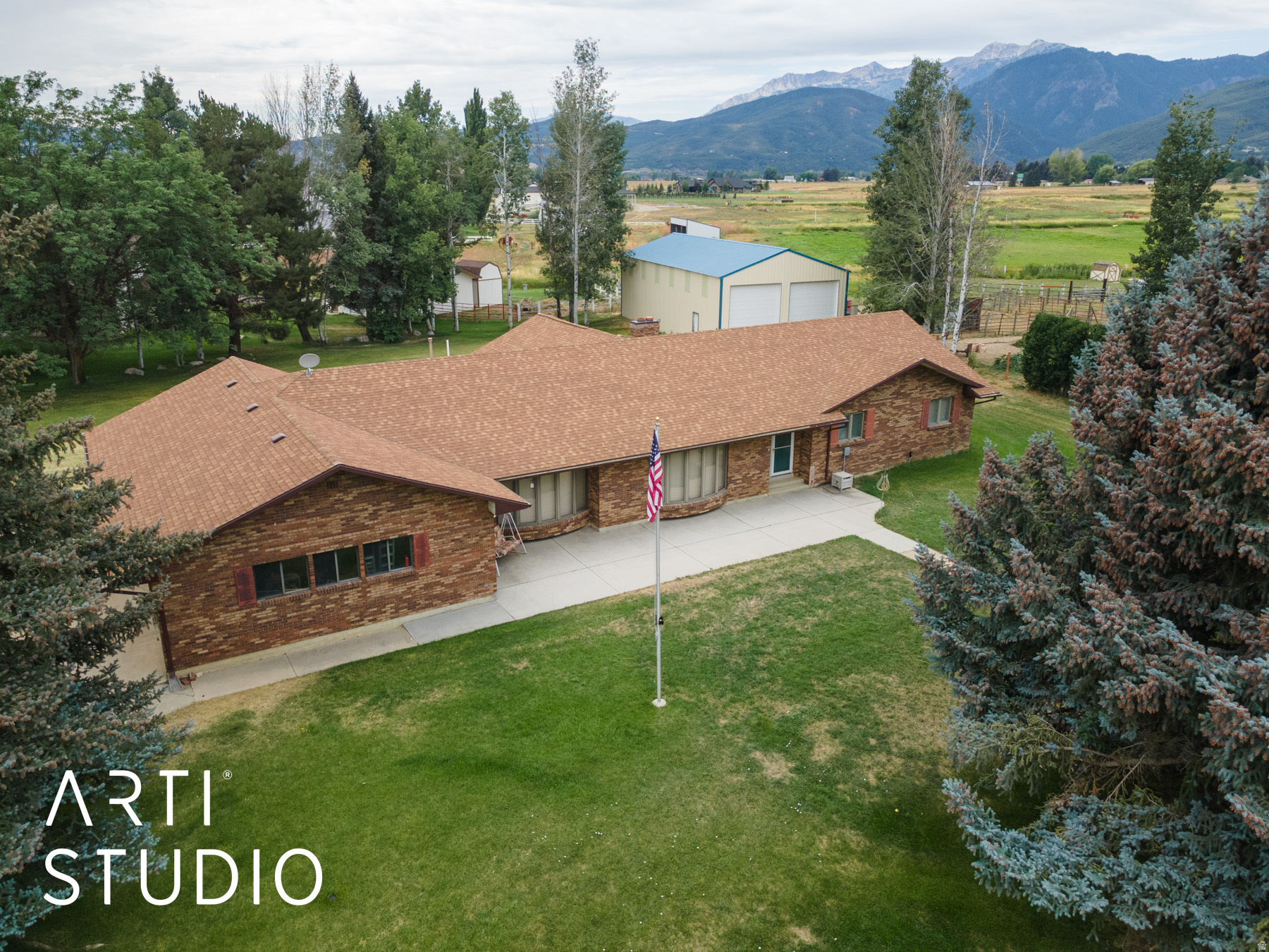 MINNIE CREEK ESTATES - Residential