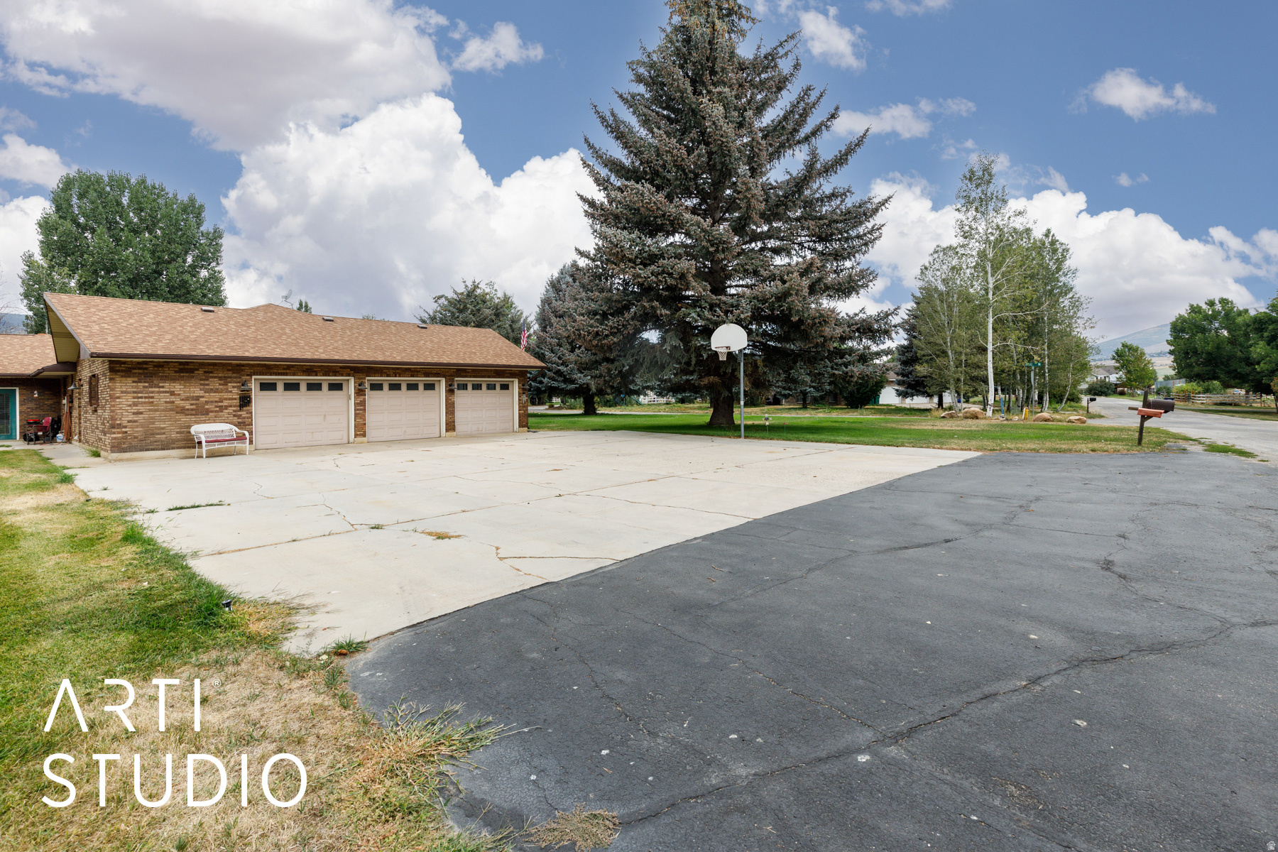 MINNIE CREEK ESTATES - Residential