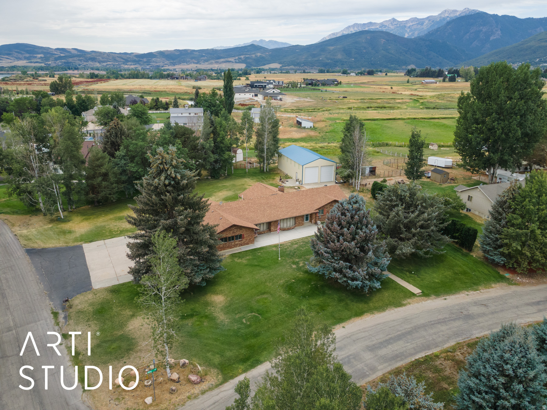 MINNIE CREEK ESTATES - Residential