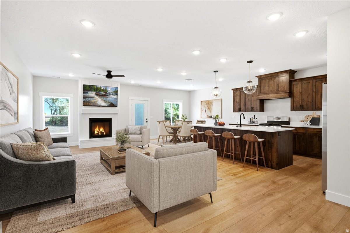 SPRING CREEK - Residential
