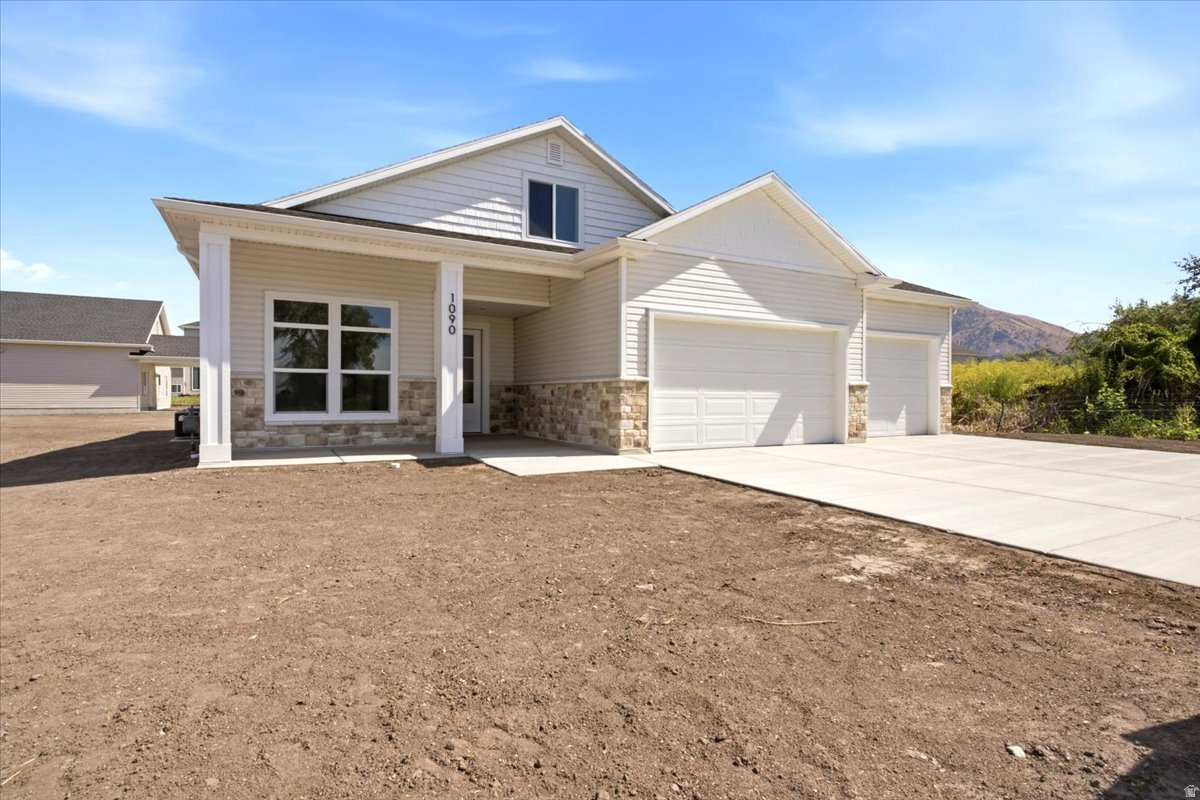 SPRING CREEK - Residential