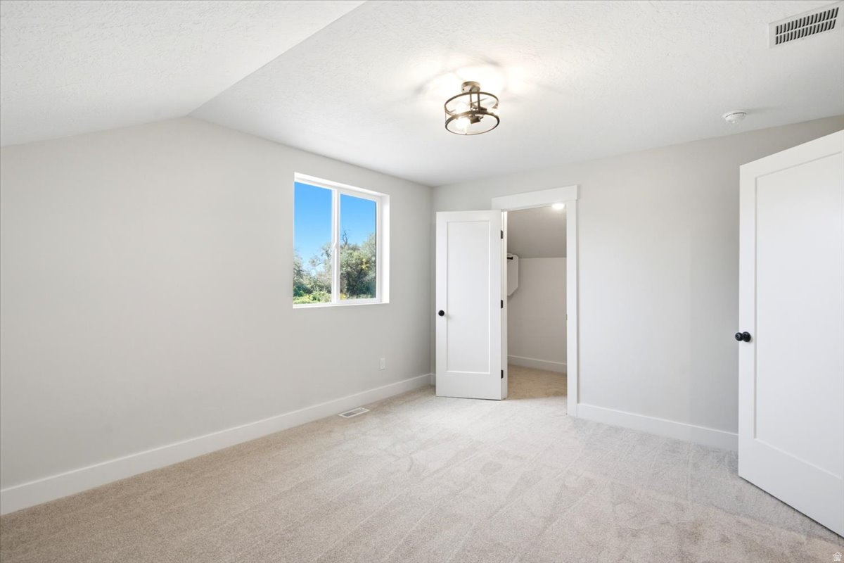 SPRING CREEK - Residential
