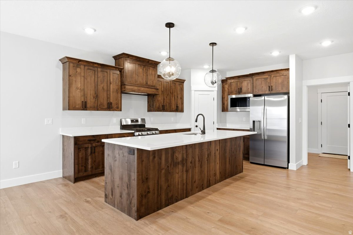 SPRING CREEK - Residential