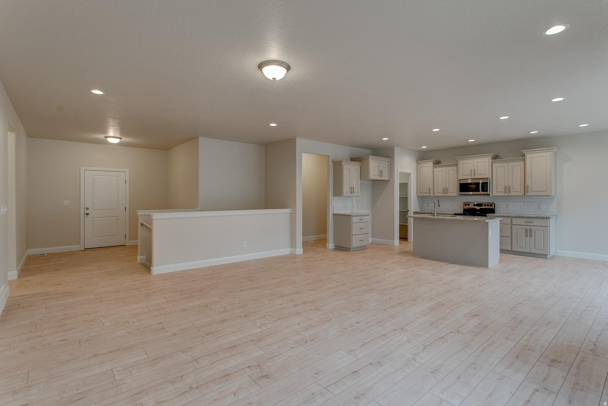 SUMMIT RIDGE THE HILLS - Residential